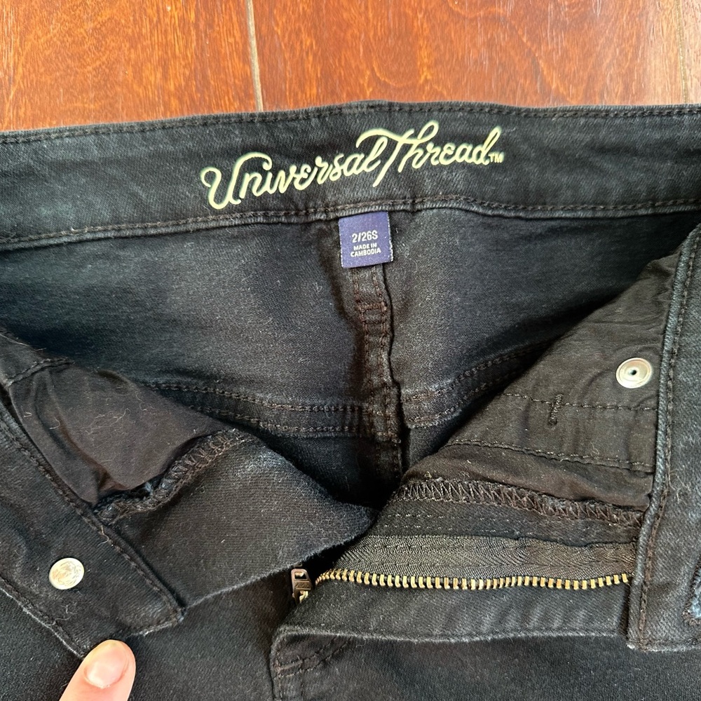 Universal Thread Jeans - Picture 3 of 4